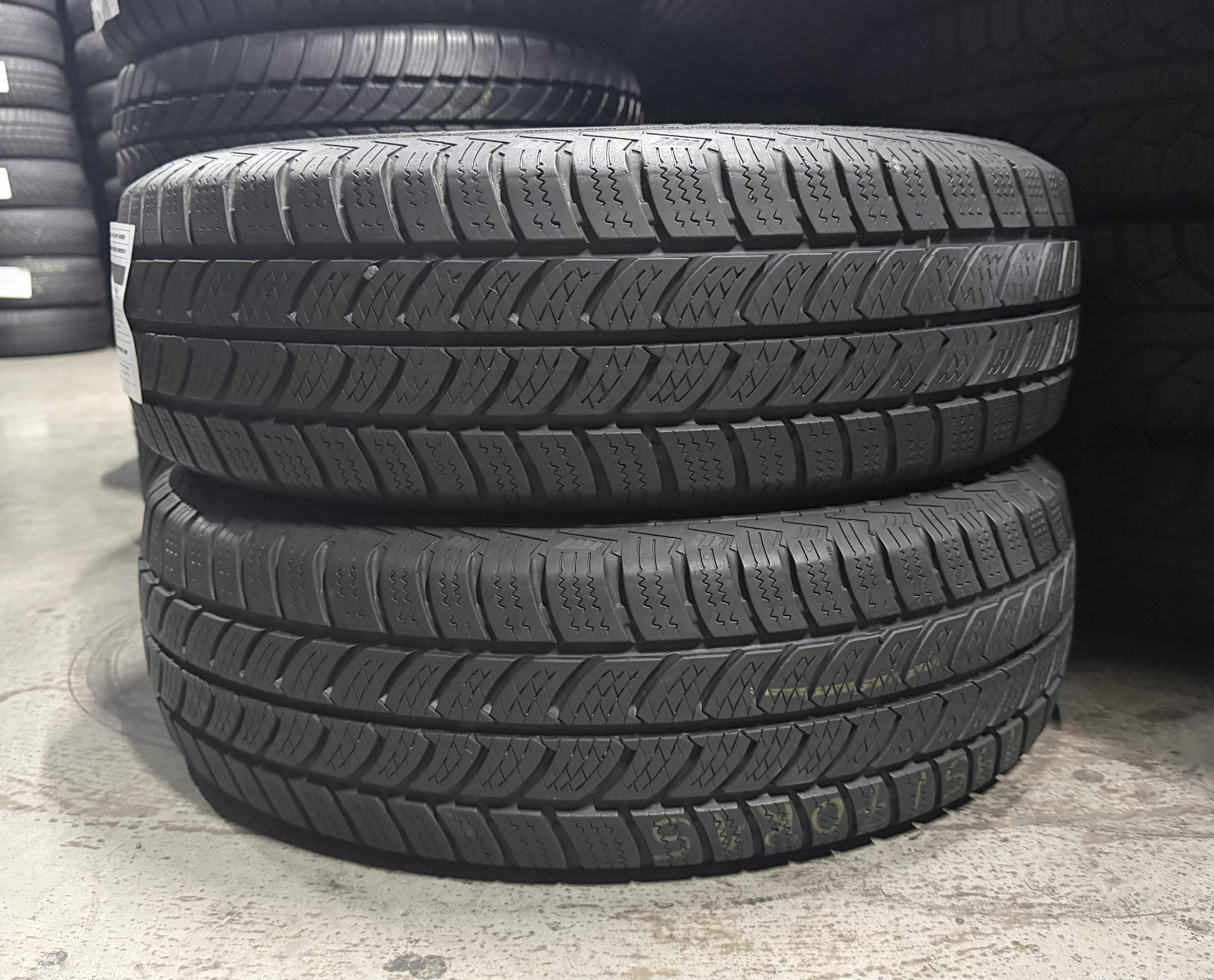Шини б\у 195/70 R15