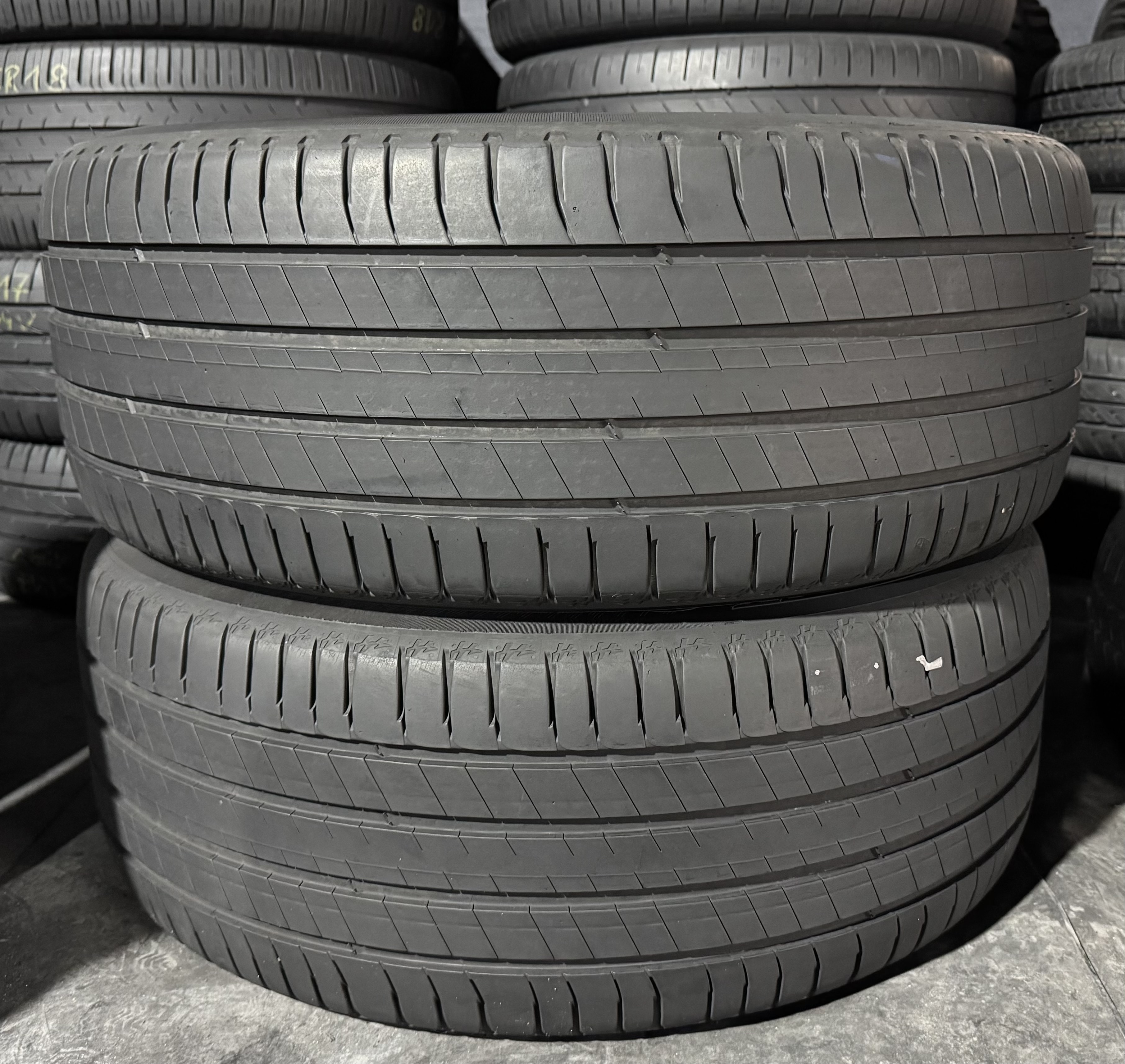 Шини б\у 255/45 R20