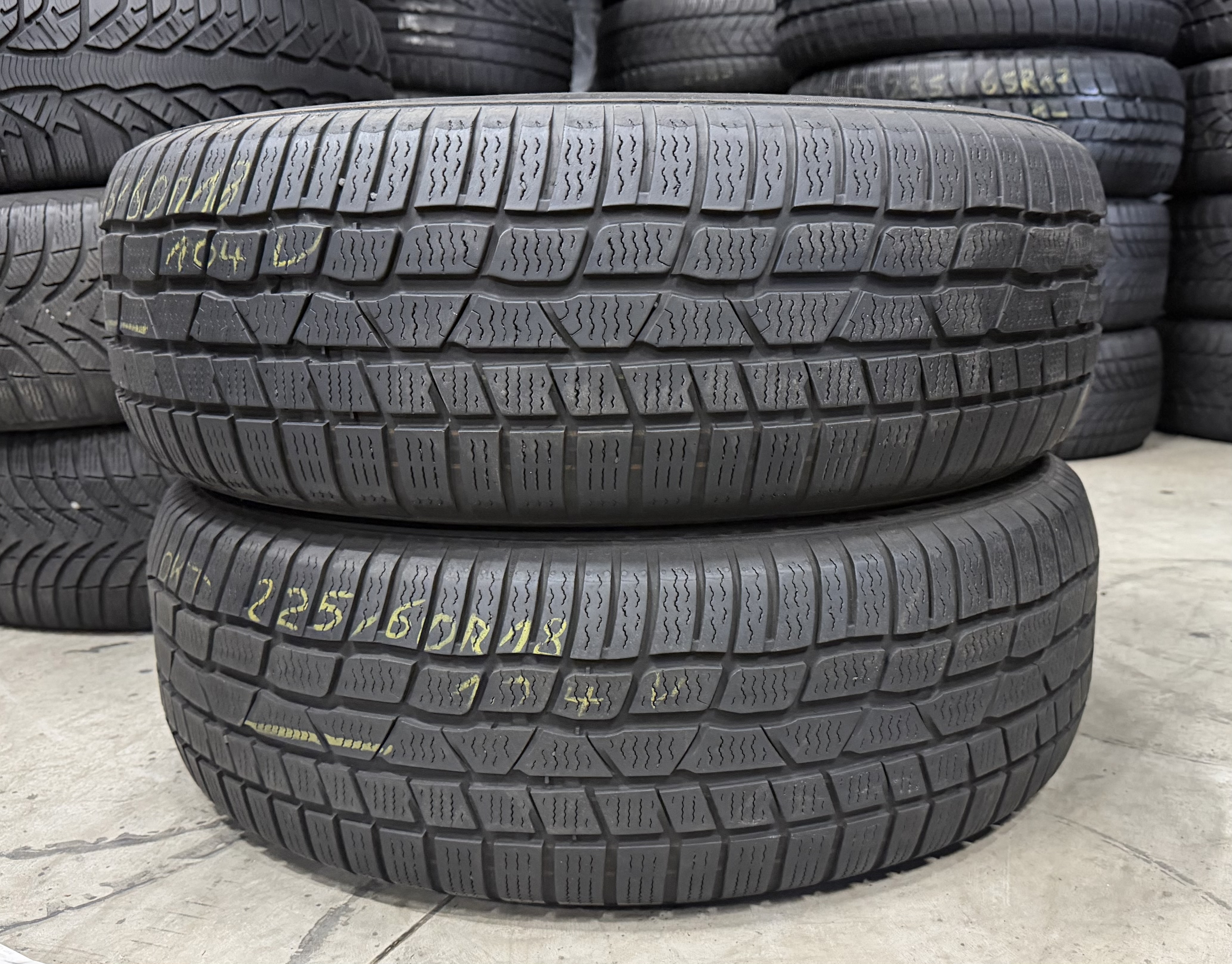 Шини б\у 225/60 R18