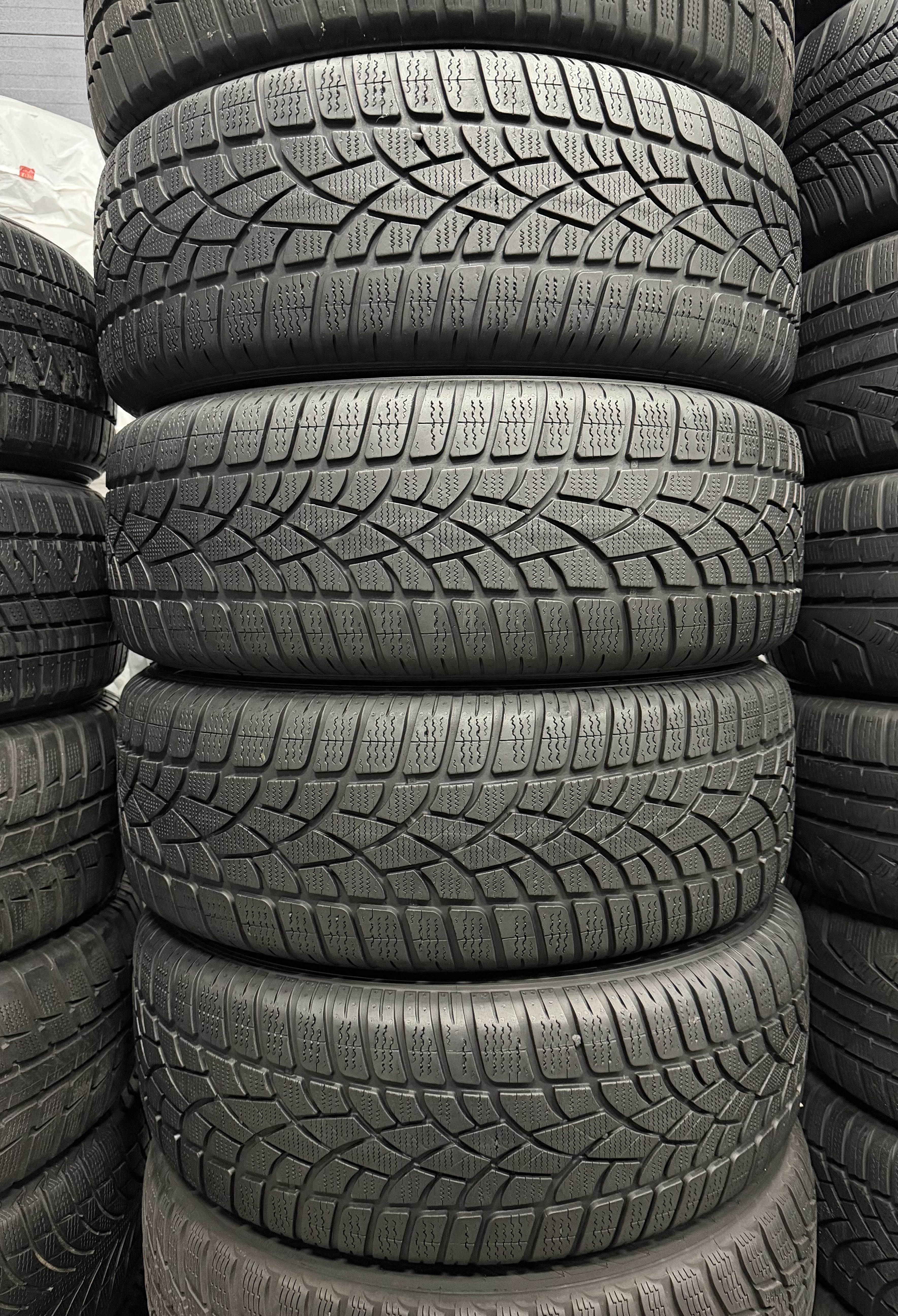 Шини б\у 225/60 R17