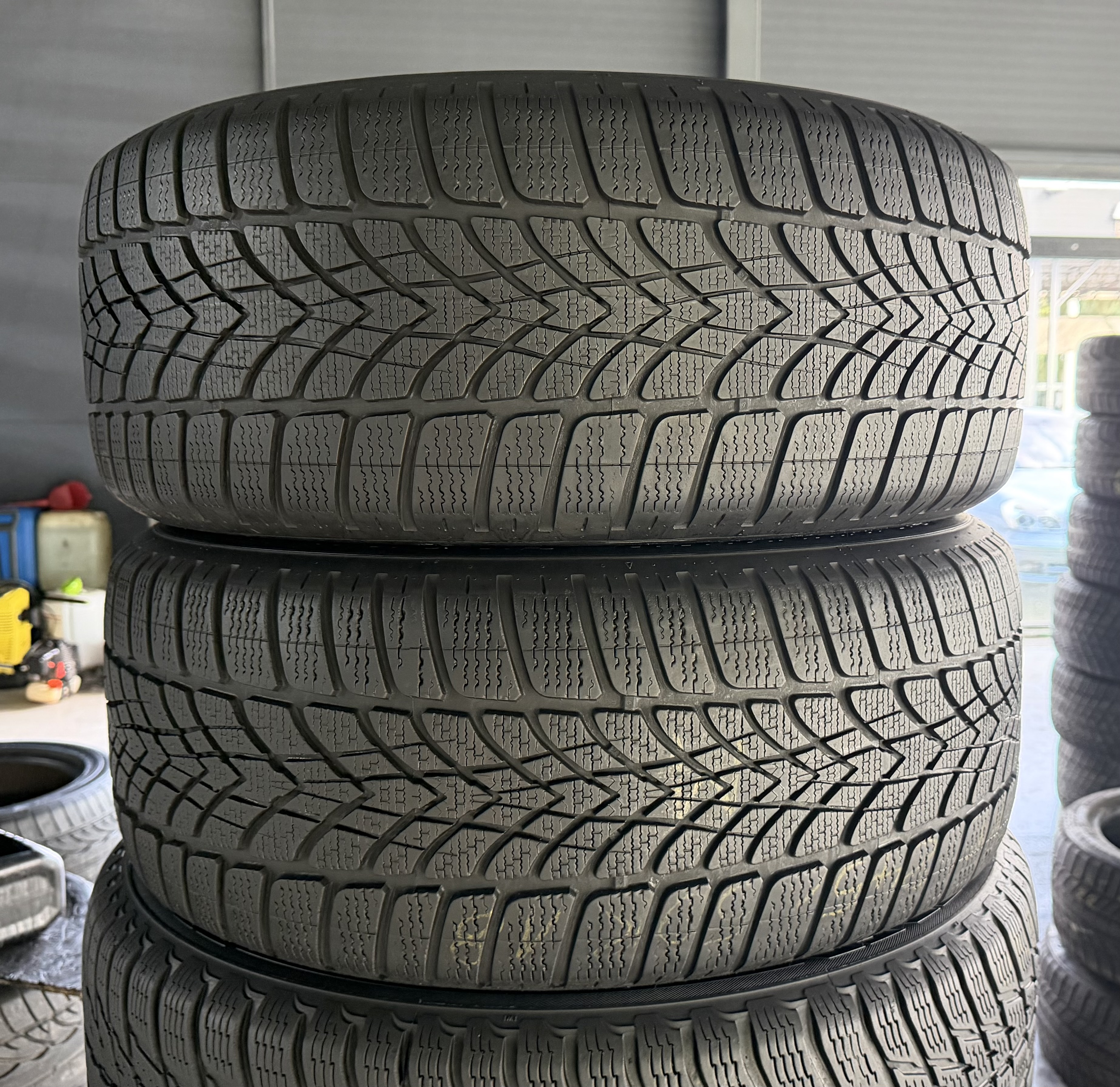 Шини б\у 245/50 R18