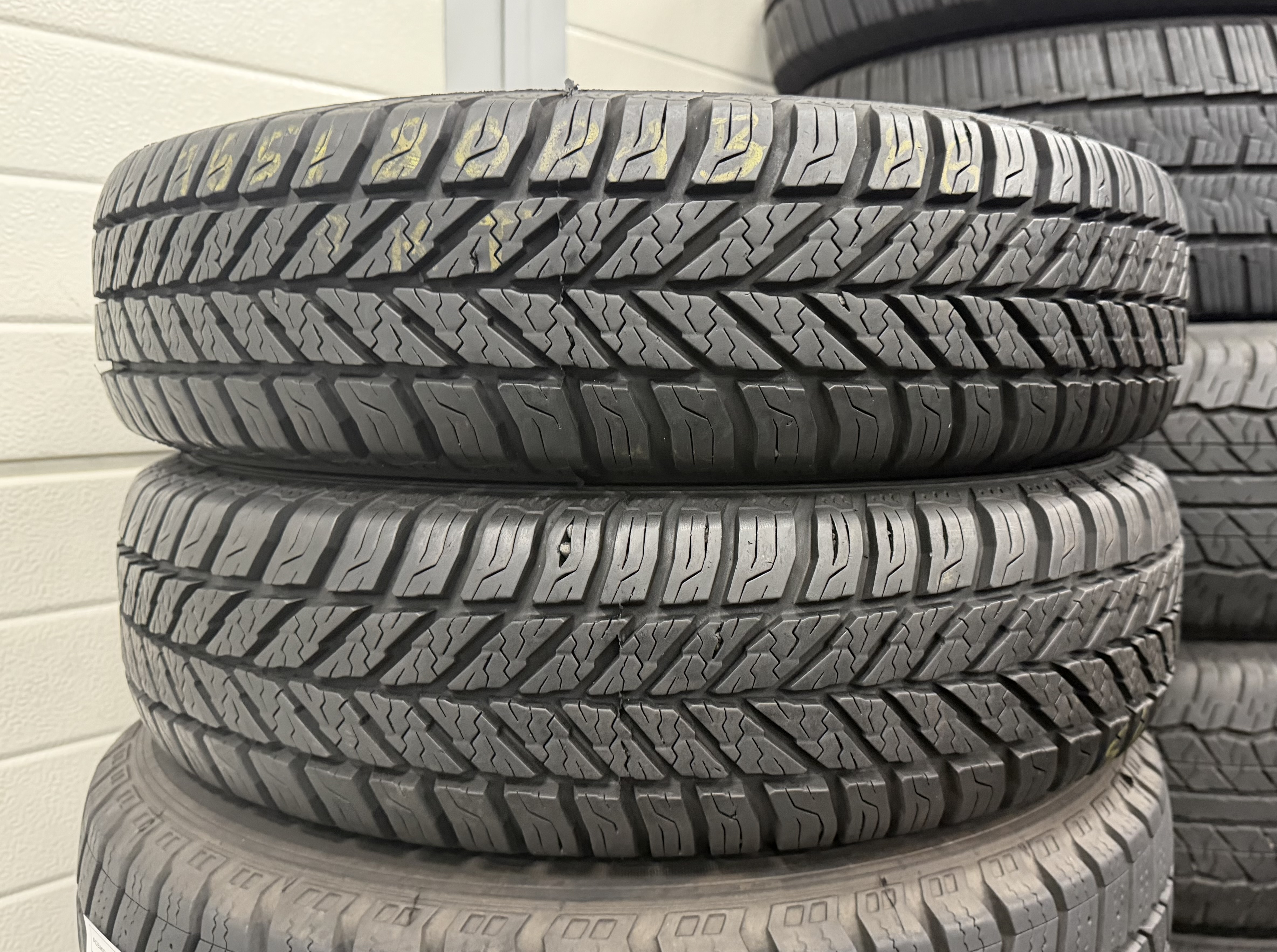 Шини б\у 165/80 R14
