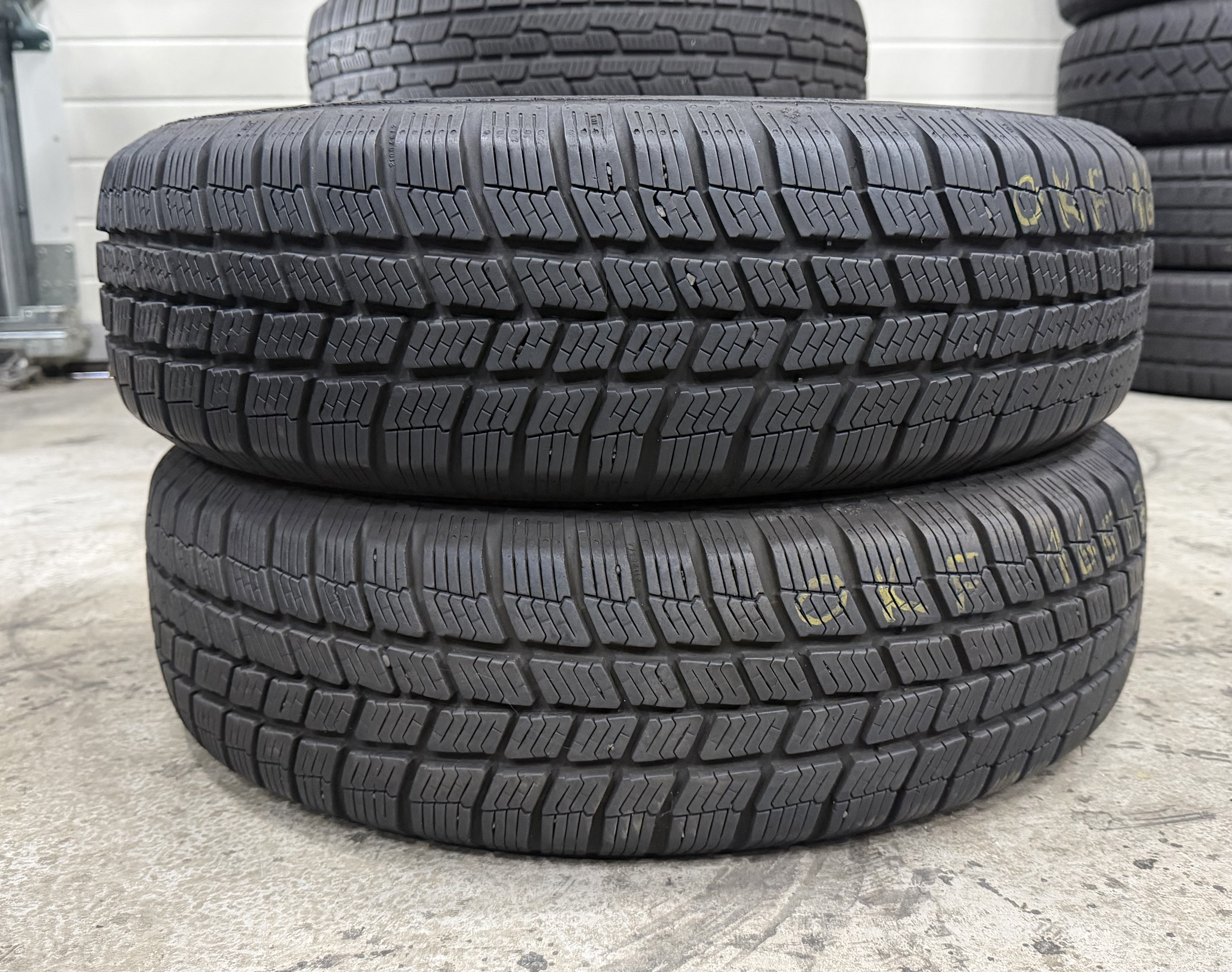 Шини б\у 165/70 R14