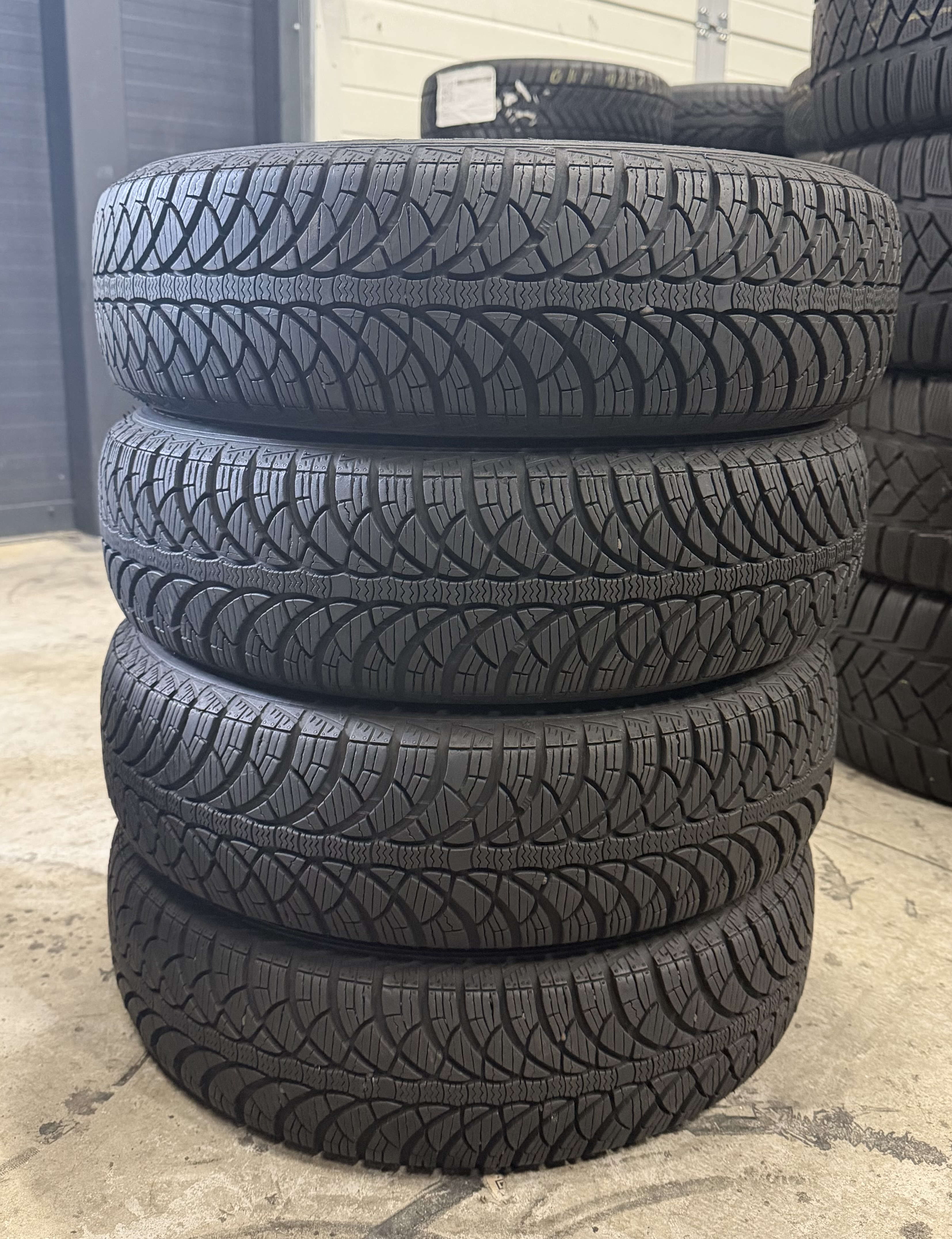 Шини б\у 155/65 R14