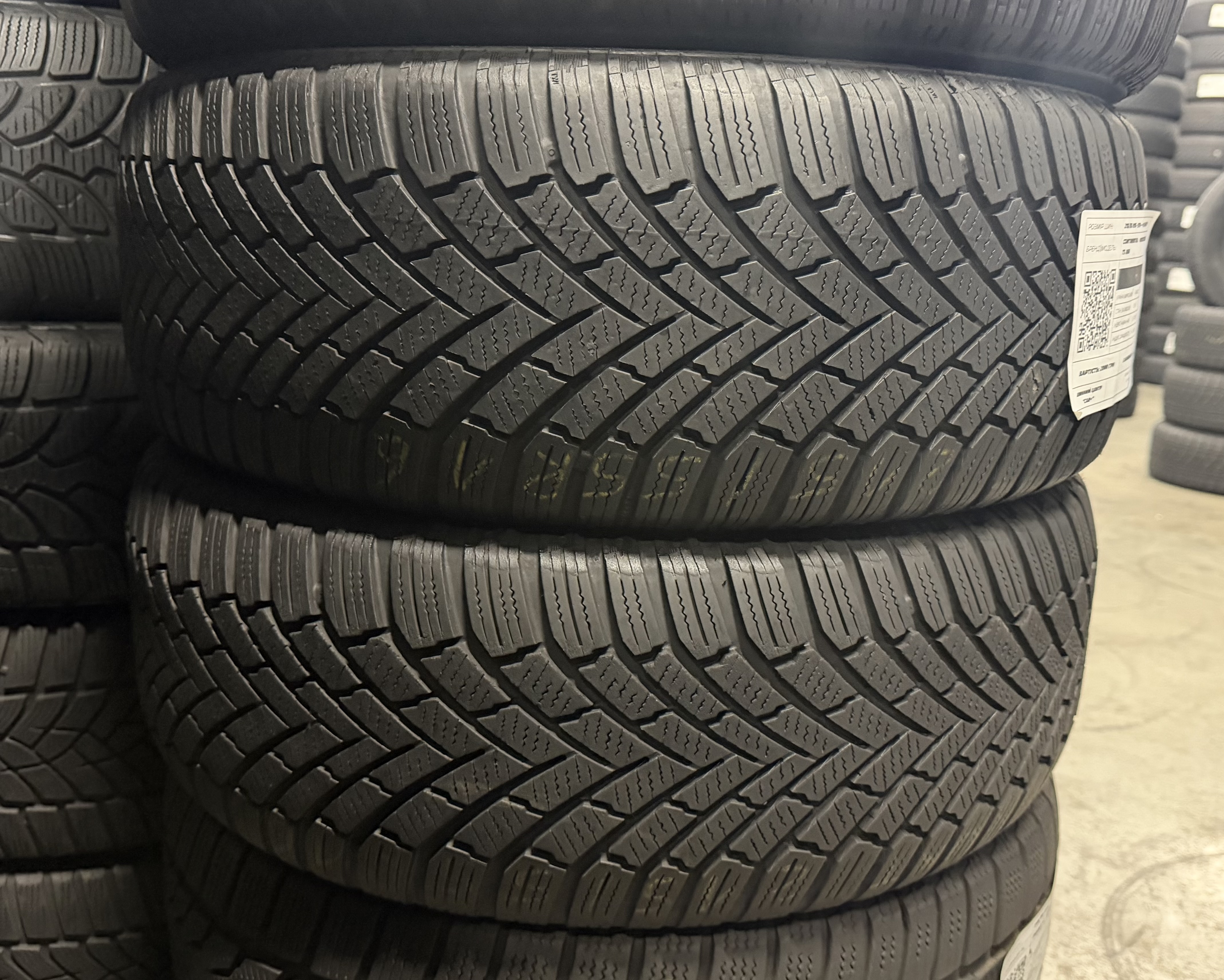 Шини б\у 215/55 R16