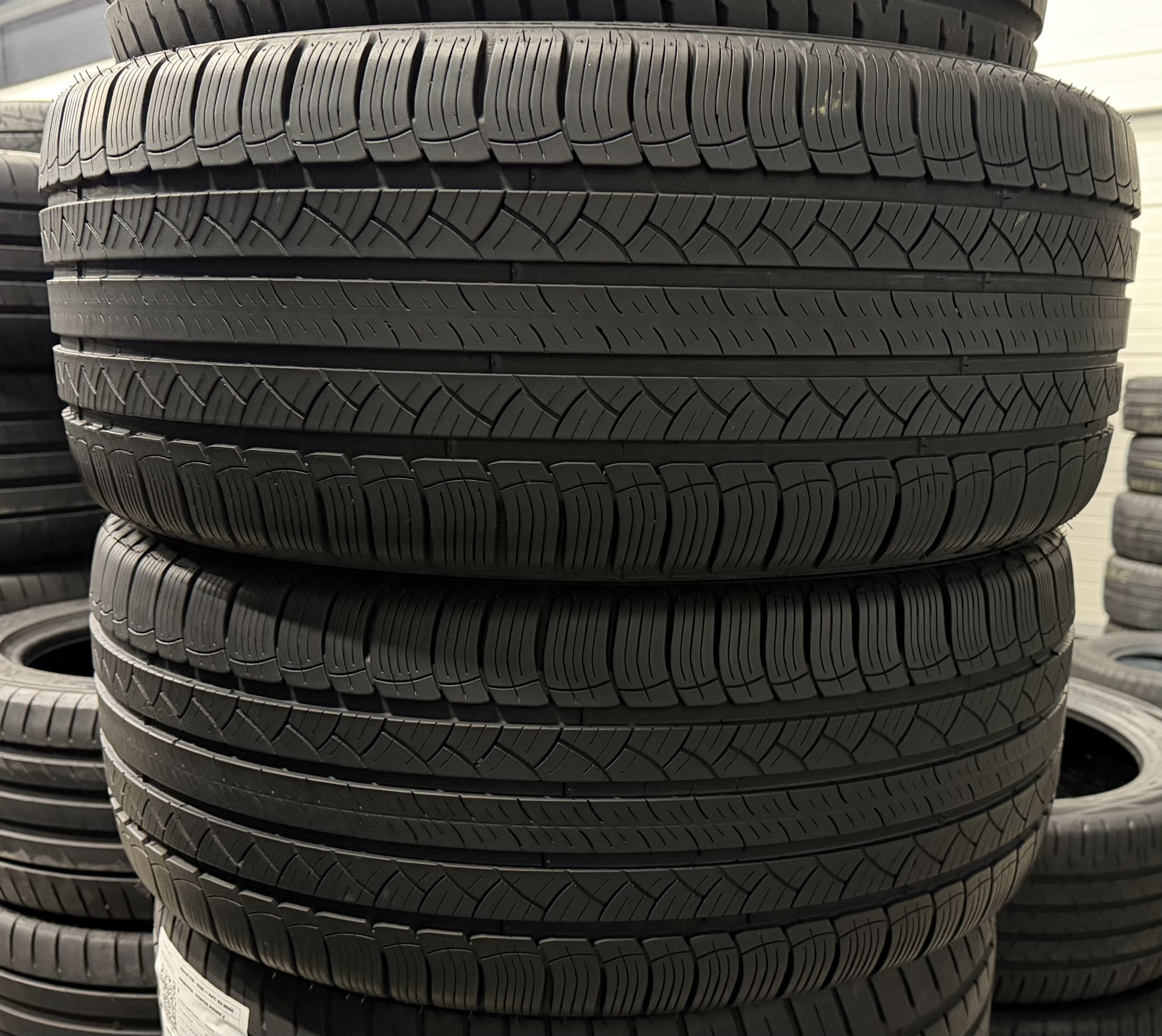 Шини б\у 255/55 R18