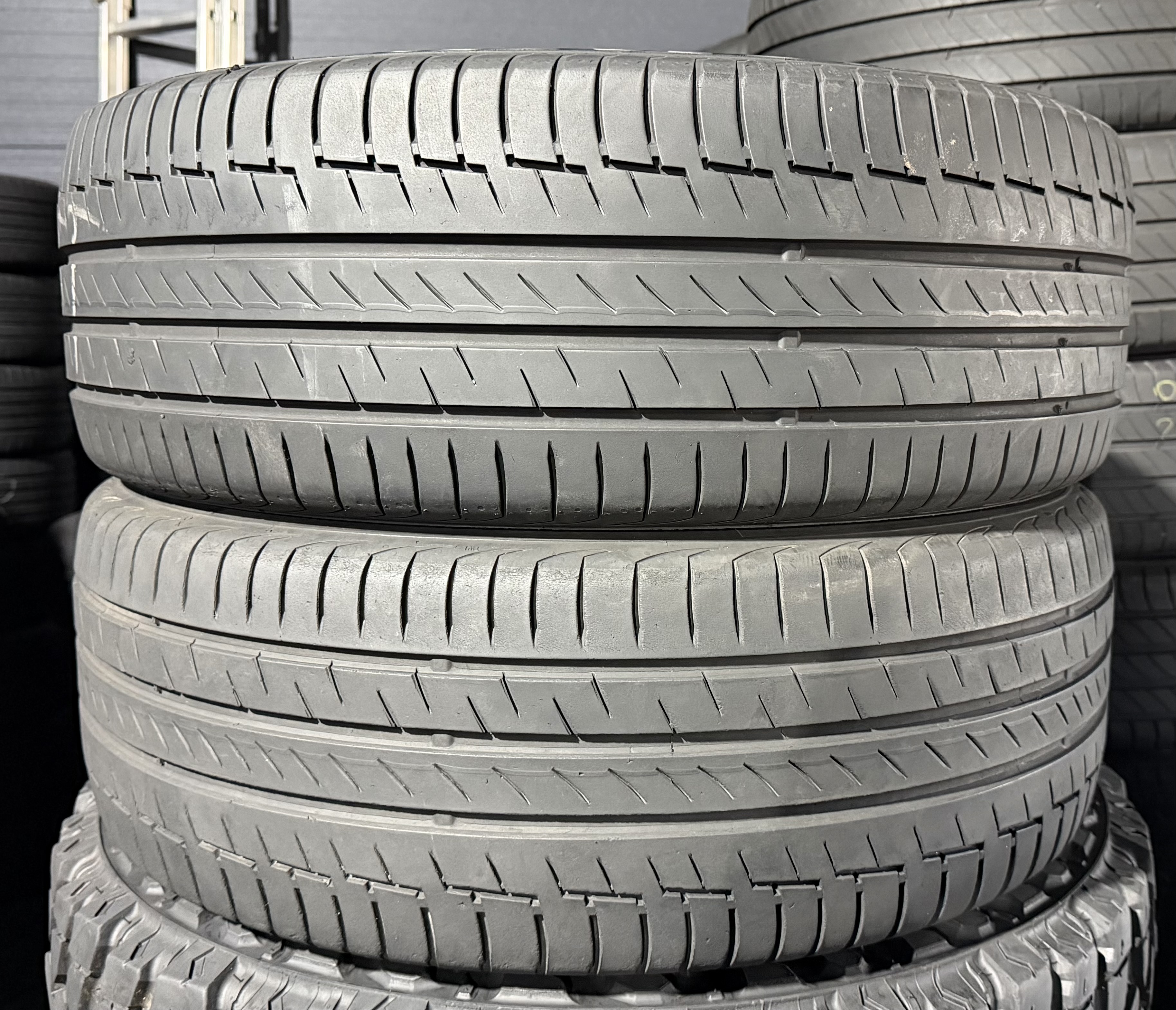 Шини б\у 225/55 R18