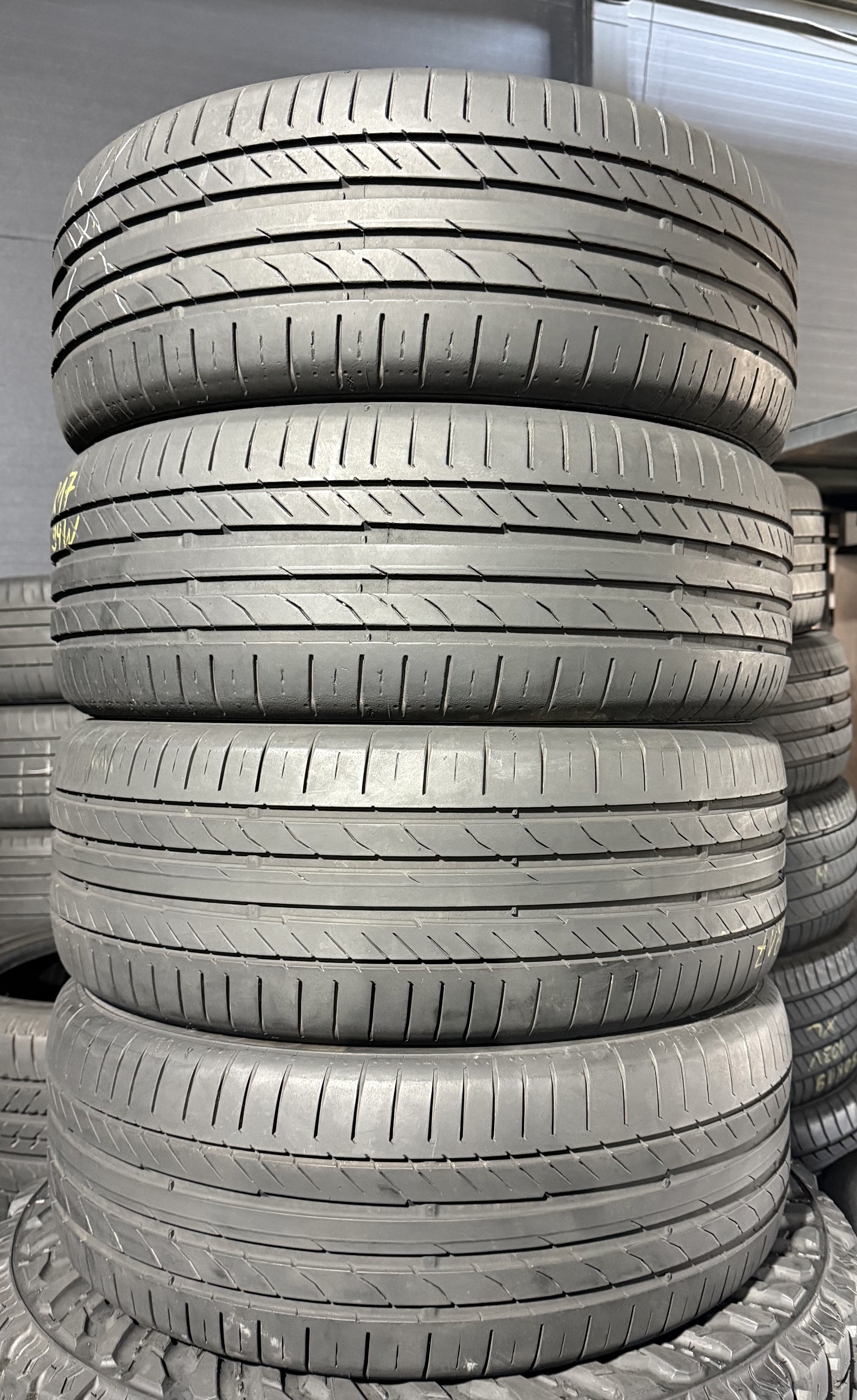 Шини б\у 225/50 R17