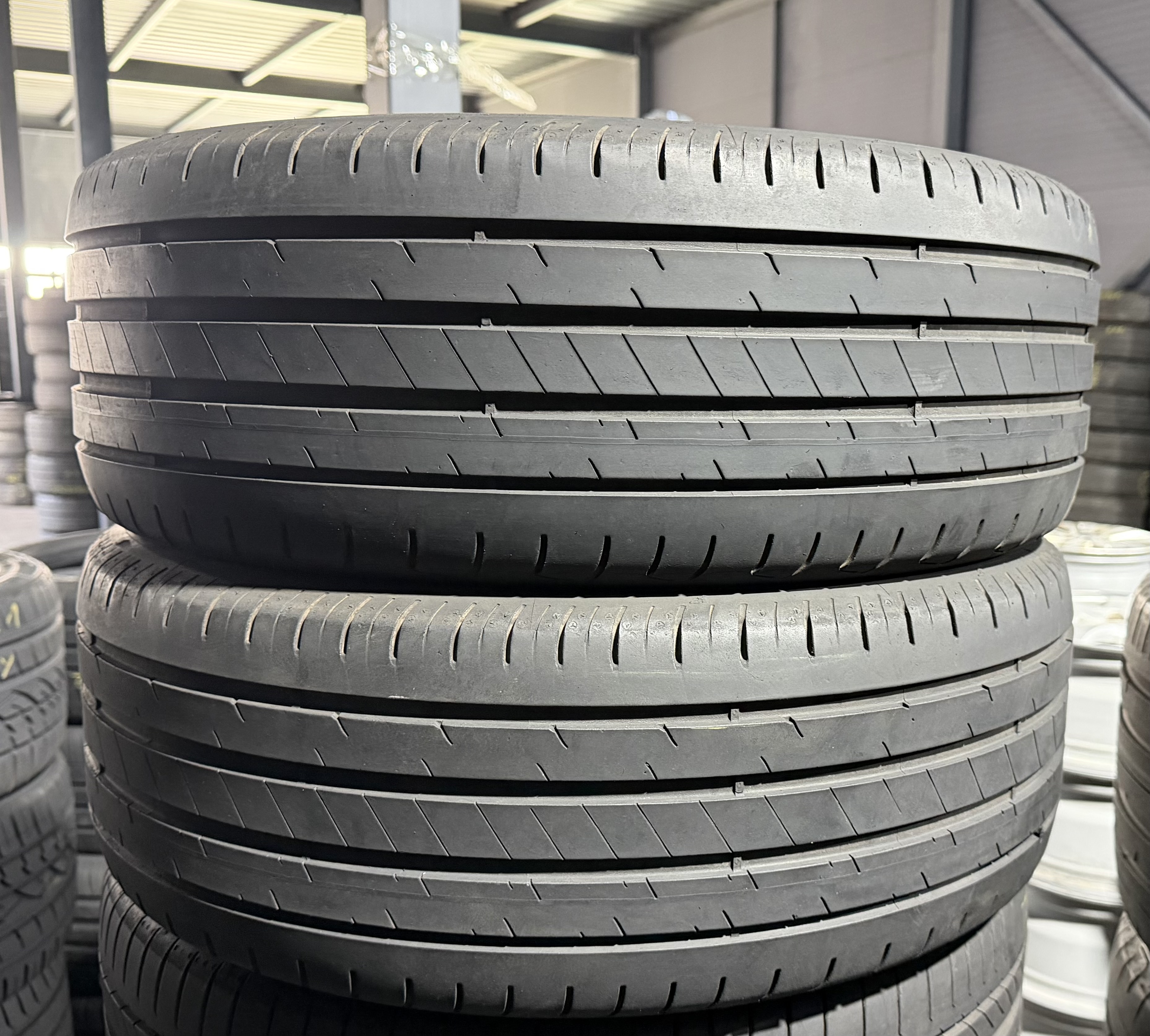 Шини б\у 205/50 R17