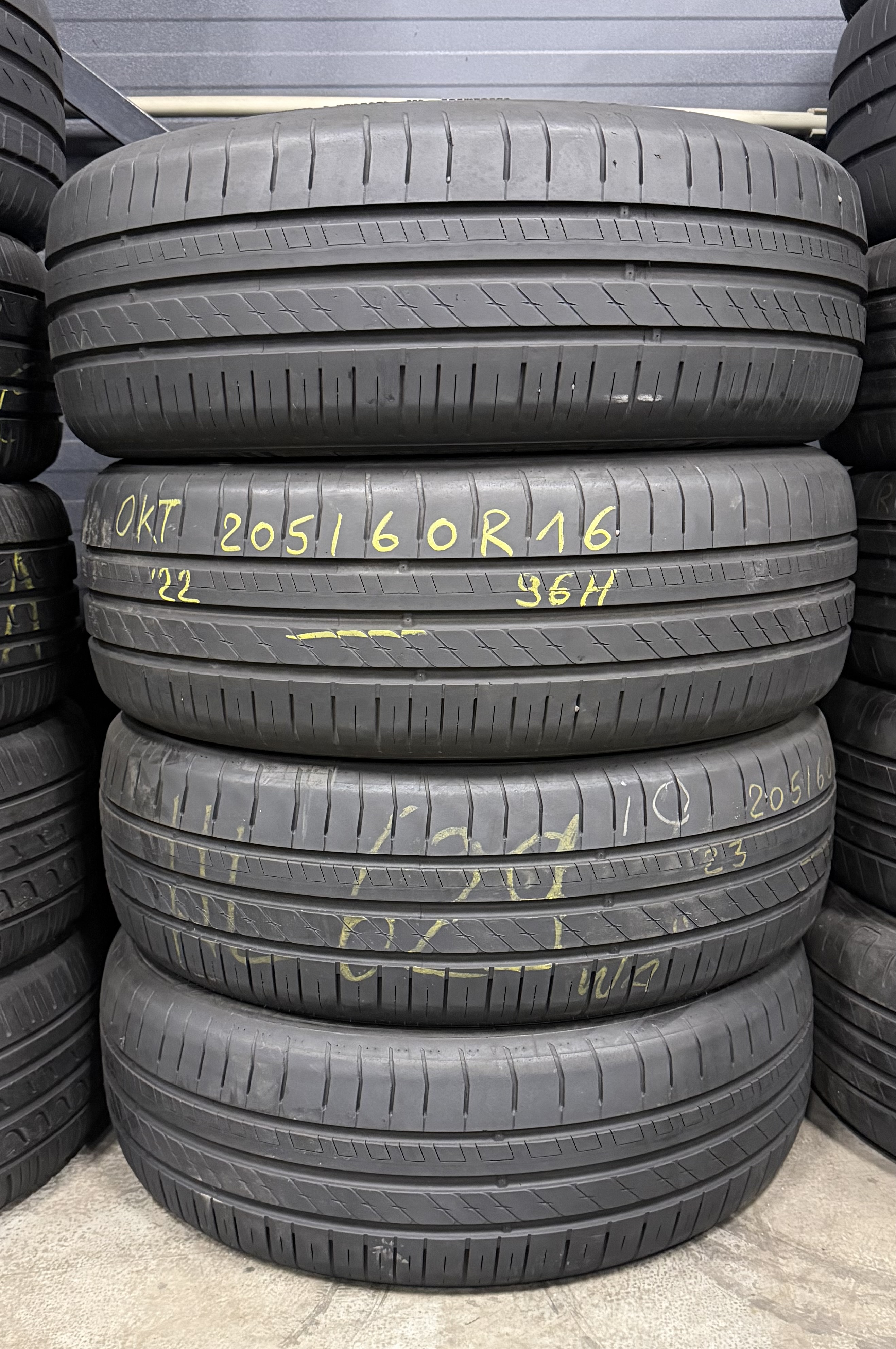Шини б\у 205/60 R16